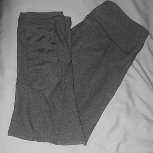 90 Degree Capri Leggings with calf cut-outs